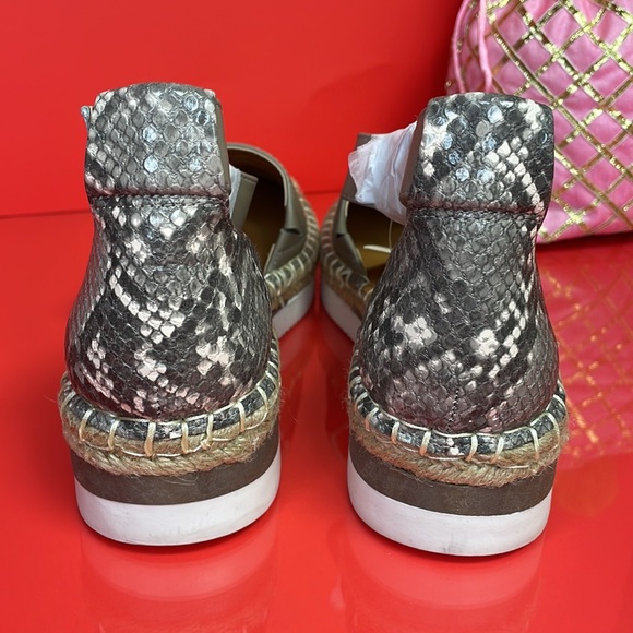 SHOES A.N.A anew aproach - Picture 4 of 16